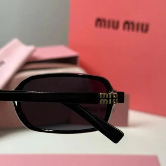 Miu Miu Sunglasses - Picture 5 of 5